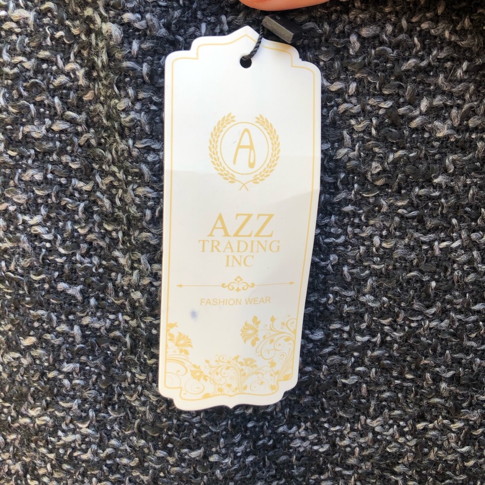 Azz Trading Gray Wrap Poncho Scarf NWT - Picture 14 of 14